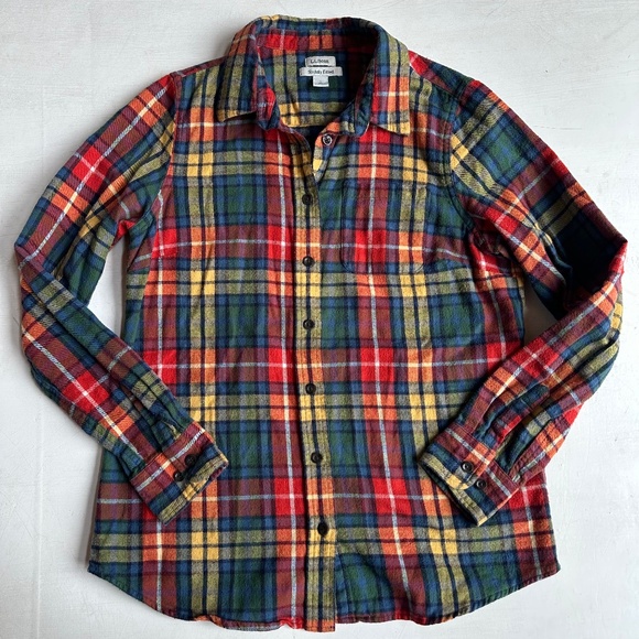 LL Bean Slightly Fitted Scotch Multicolored Plaid Flannel Shirt - Picture 1 of 7